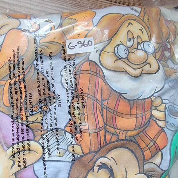 VTG Seven Dwarfs Sleep T Shirt Disney One Size "We're All Grumpy In the Morning" - Picture 10 of 10
